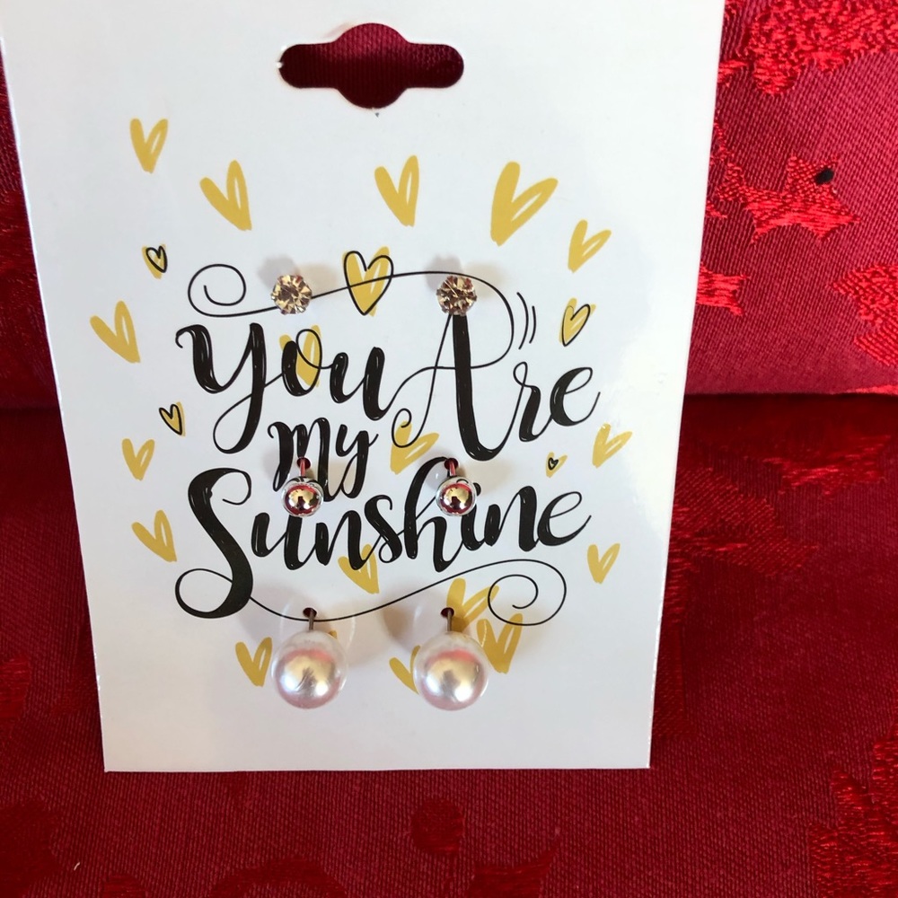 ☀️ 3/$10 three pairs of stud earrings in one card package (see description)